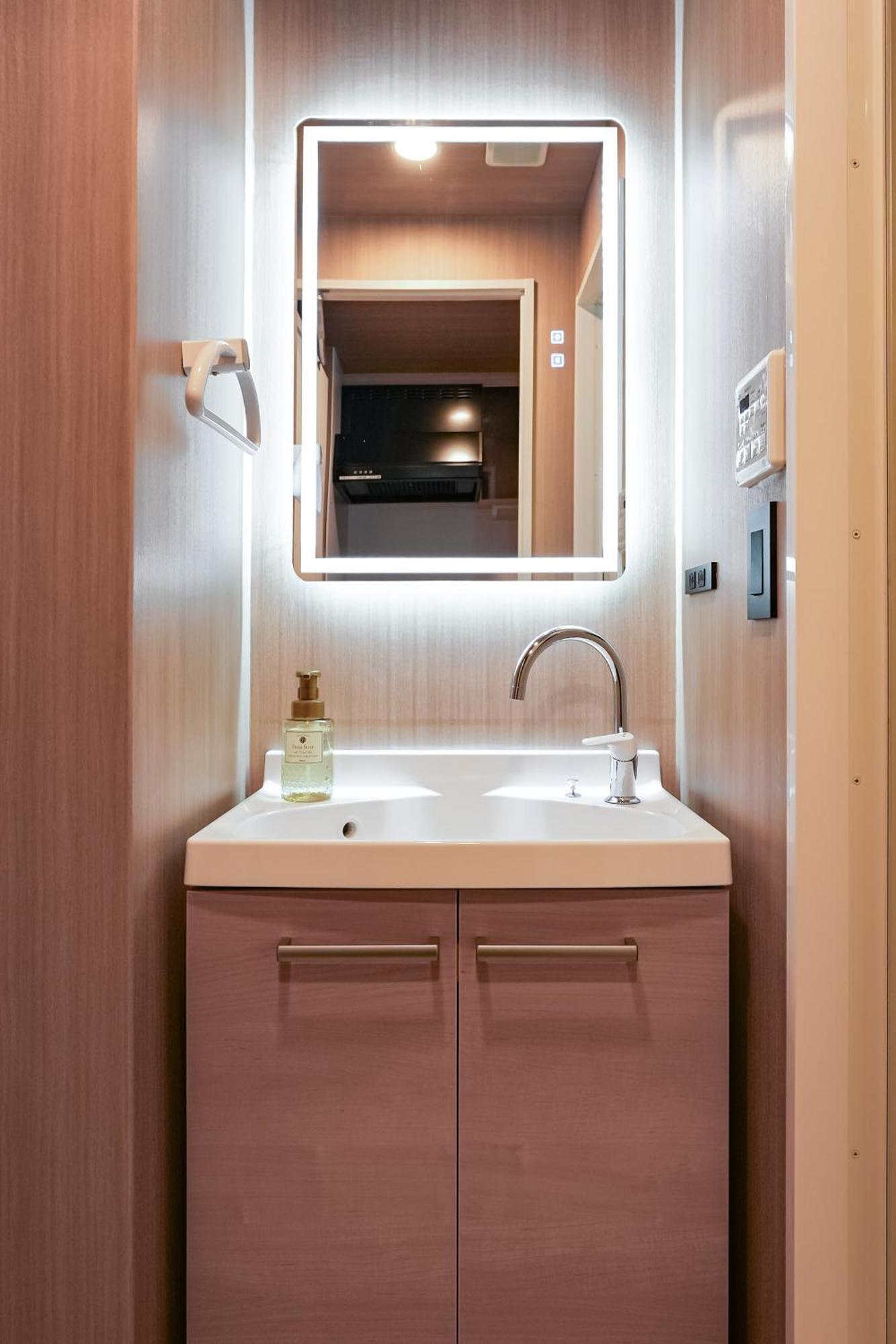 Apartment Hotel 11 Dotonbori 2 โอซาก้า ภายนอก รูปภาพ